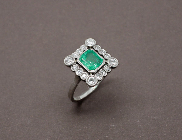 Bague Art Déco Emeraude Diamant