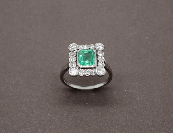 Bague Art Déco Emeraude Diamant