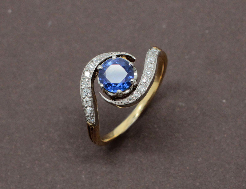 Bague Tourbillon Ancien Saphir et Diamants