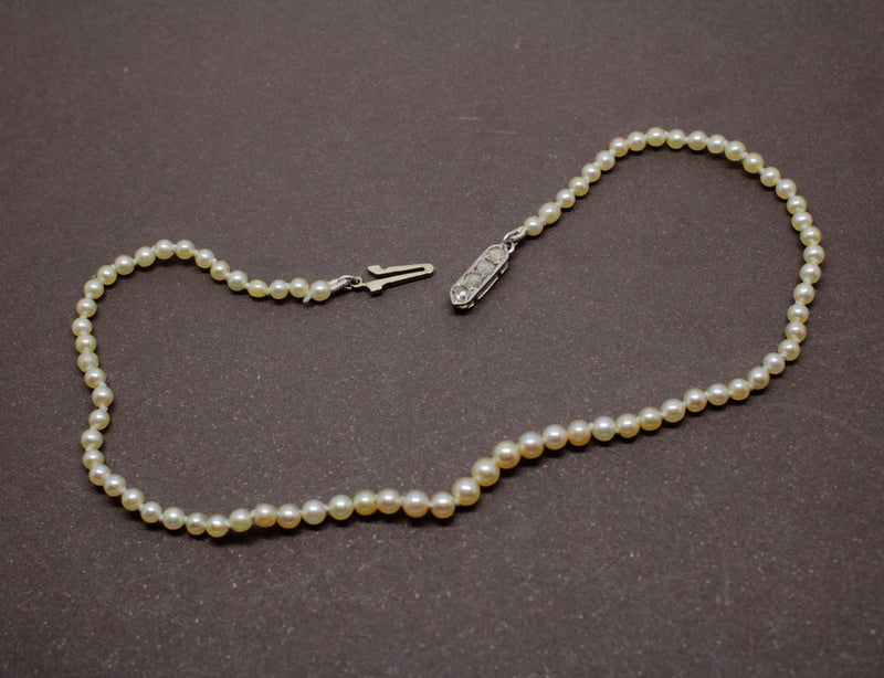 Bracelet 1900 Perles Fines et Fermoir Diamants