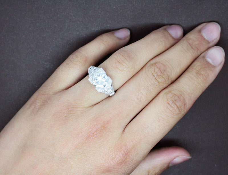 Bague Création Benoit Joaillier "Grande Chevalière Art Déco" Diamant 2,06cts