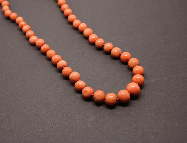 Collier de Perles de Corail