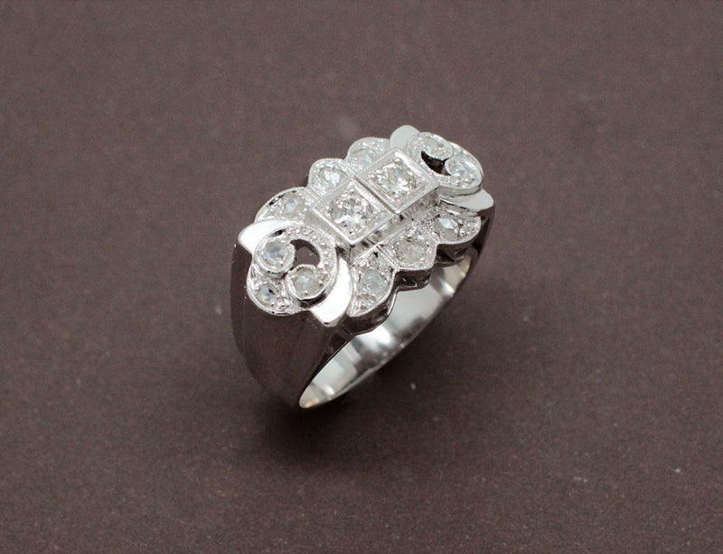 Bague Art Déco Diamants et Or Blanc