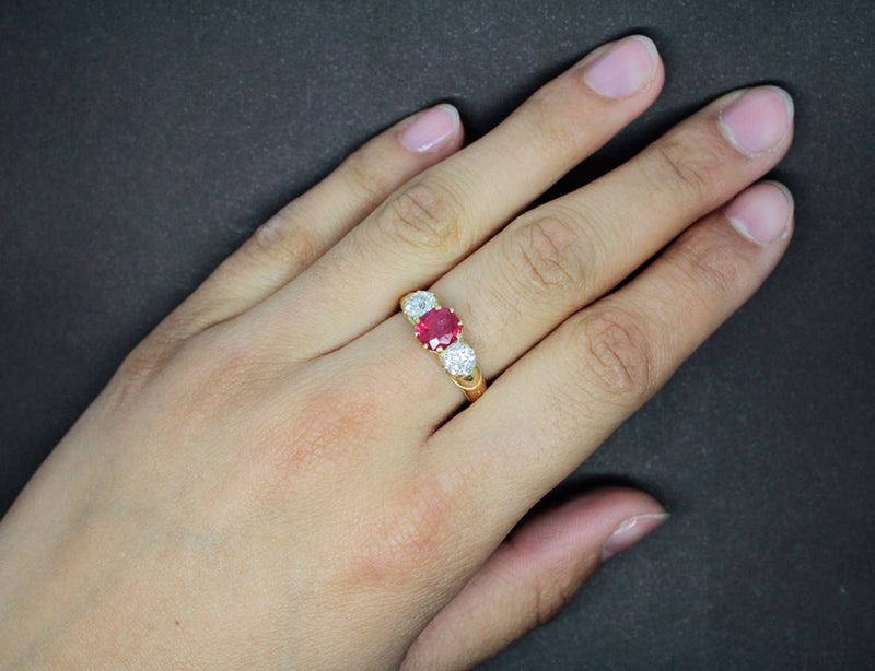 Bague Ancienne Rubis et Diamants