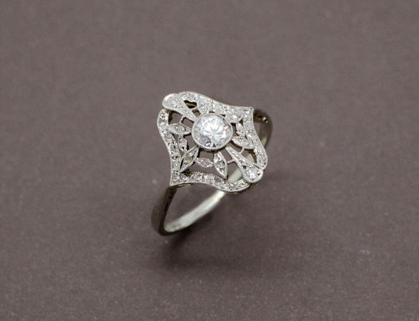 Bague Art Déco Or Blanc et Diamants