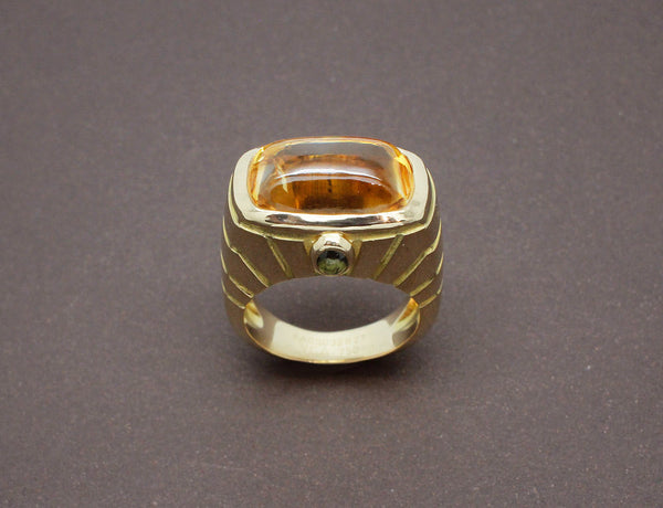 Bague Van Cleef and Arpels Modèle "Arcade"