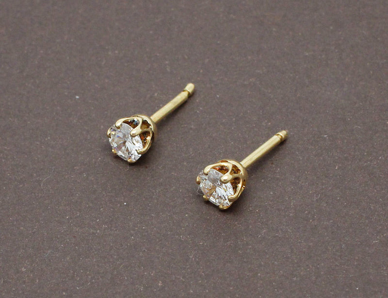 Puces d'Oreilles en Diamants