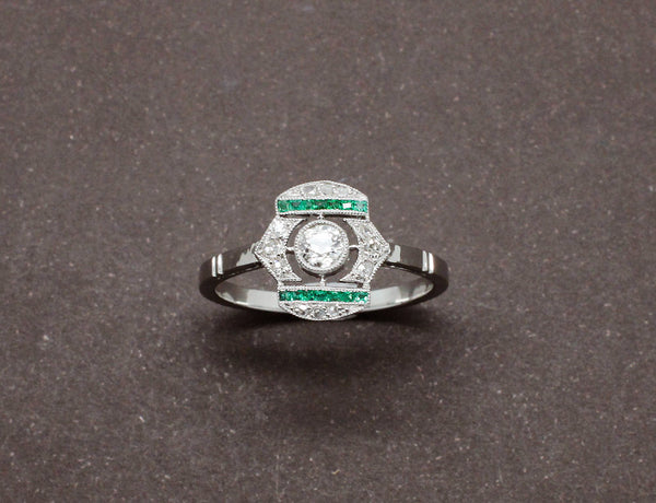 Bague Art Déco Diamants et Emeraudes