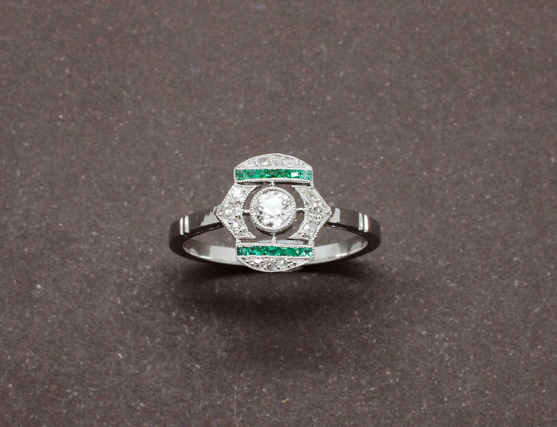 Bague Art Déco Diamants et Emeraudes