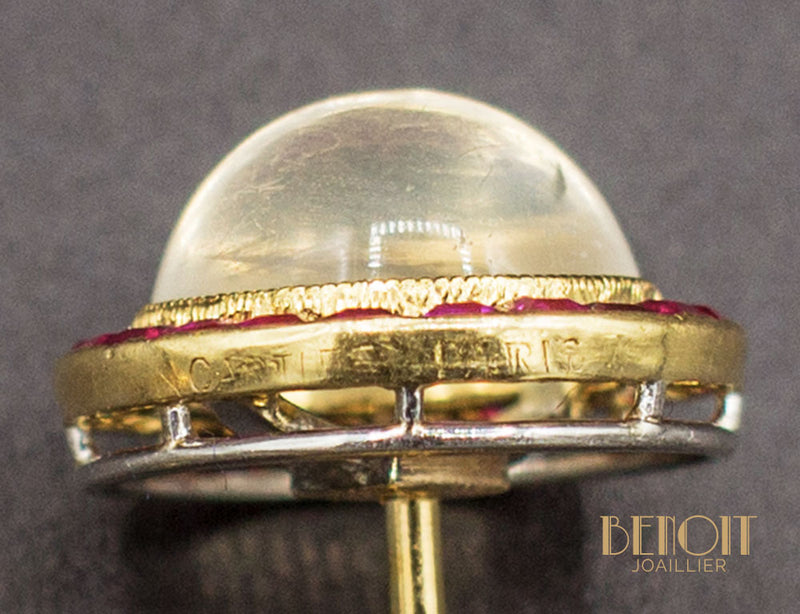 Boucles d'Oreilles Cartier Pierres de Lune et Verneuils