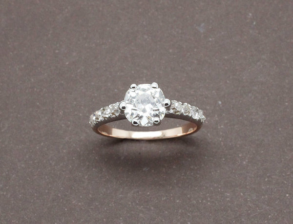 Solitaire Ancien Diamant Coussin