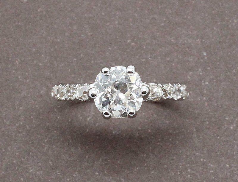 Solitaire Ancien Diamant Coussin