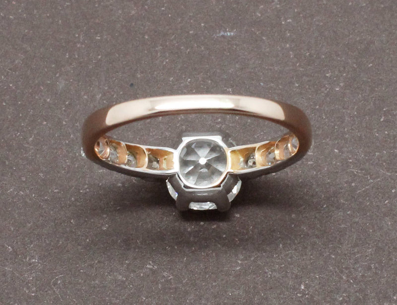 Solitaire Ancien Diamant Coussin
