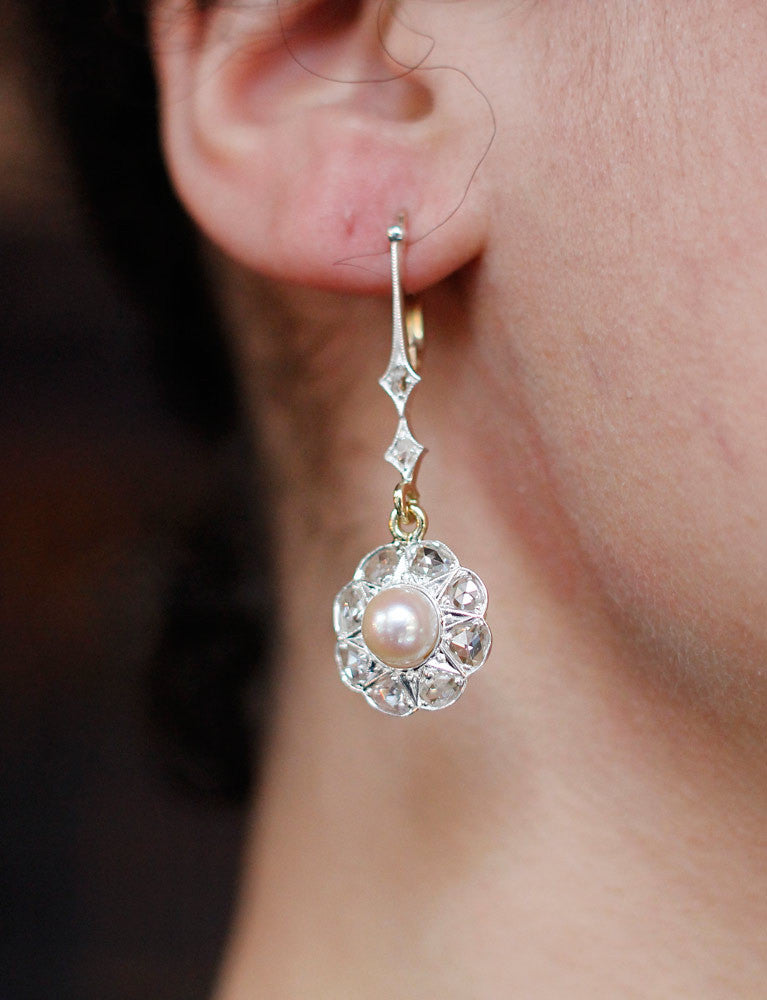 Boucles Pendantes Fleurs Perles et Diamants