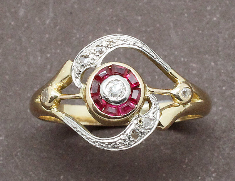 Bague Style Tourbillon Diamants Or Jaune