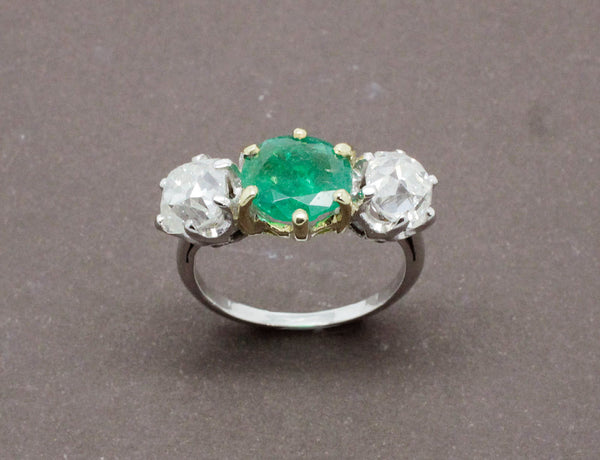 Bague Emeraude et Diamants