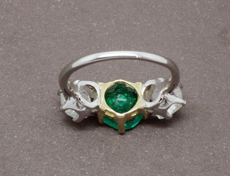 Bague Emeraude et Diamants