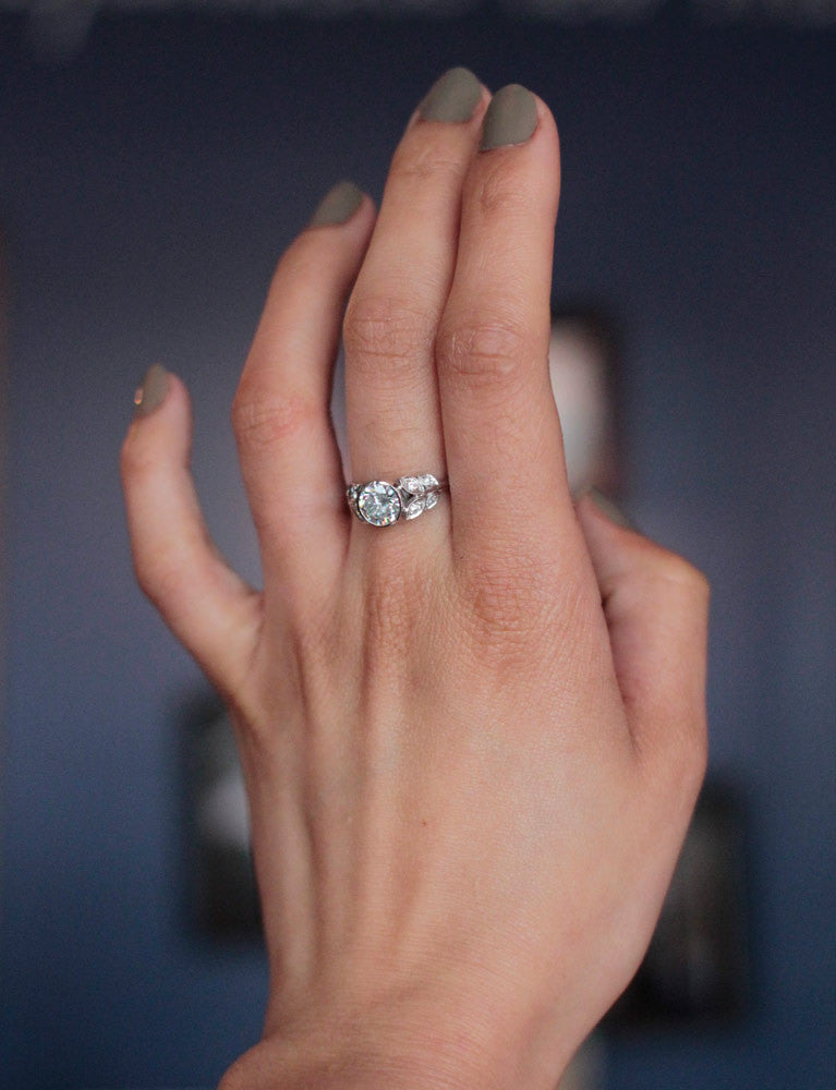 Solitaire Création Benoit Joaillier "Laurier" Diamant H-VS2 1,11ct