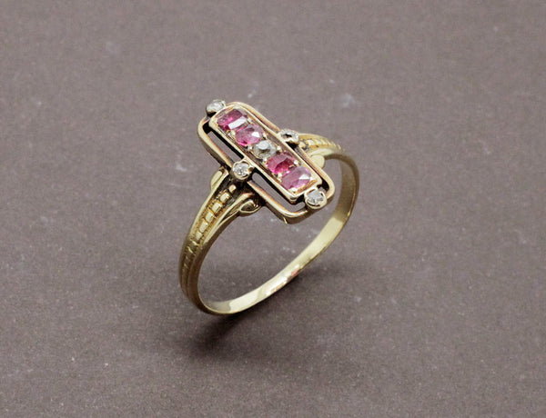 Bague Ancienne Or Rubis et Diamants