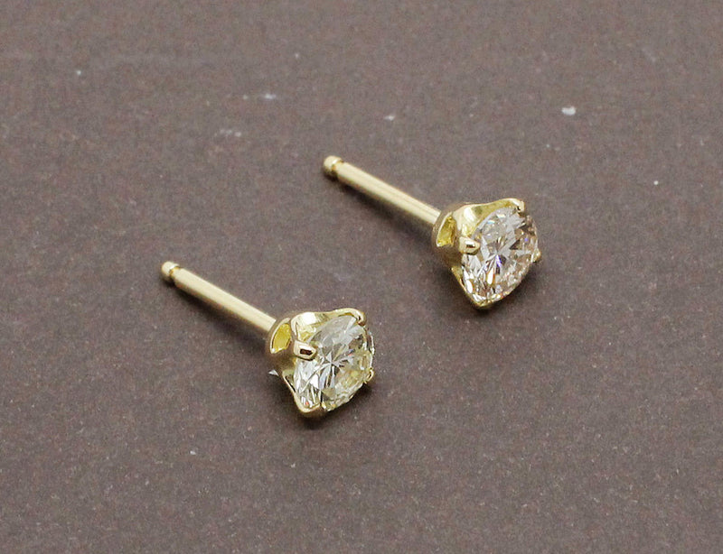 Puces d'Oreilles Or Jaune Diamants