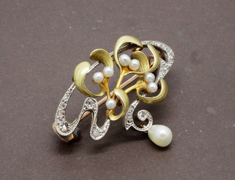 Broche Vintage Losange Ajouré Avec Perle Blanche - Style Rétro Couleur Or - Occasion Bon état