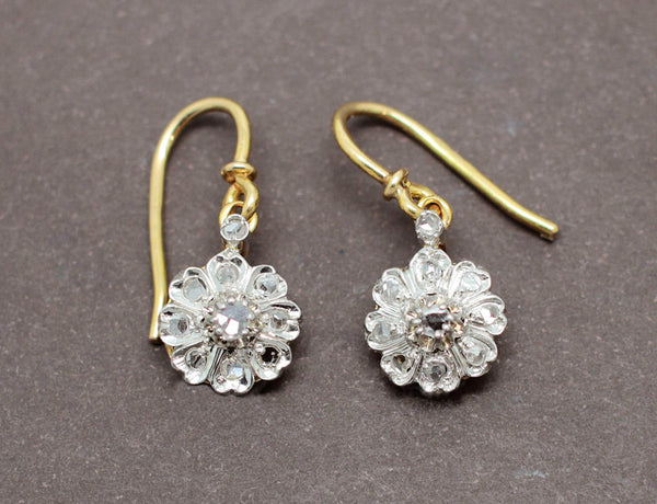 Boucles d'Oreilles Anciennes Fleurs