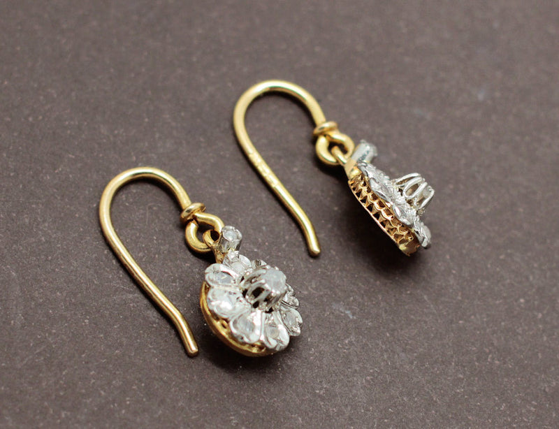 Boucles d'Oreilles Anciennes Fleurs