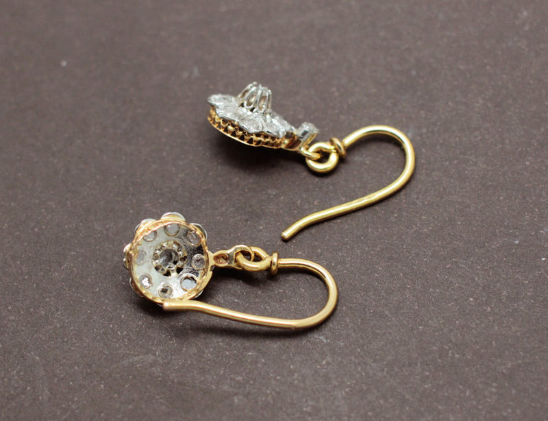 Boucles d'Oreilles Anciennes Fleurs