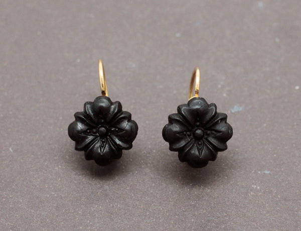 Dormeuses Fleur de Jais et Or Jaune