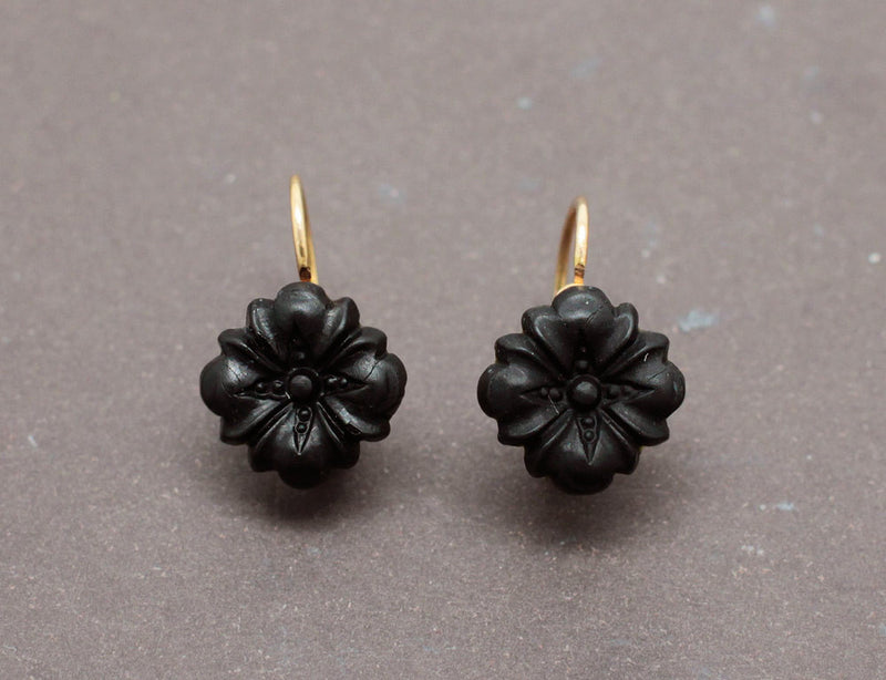 Dormeuses Fleur de Jais et Or Jaune
