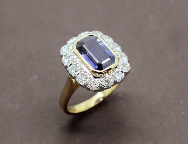 Bague Saphir Entourage Diamants