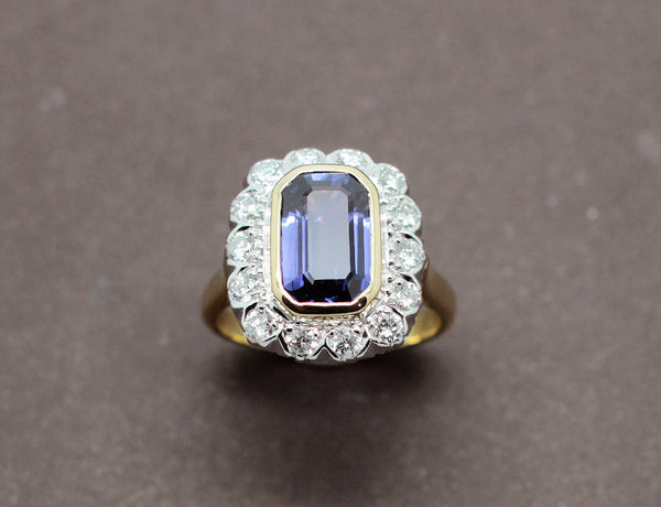 Bague Saphir Entourage Diamants