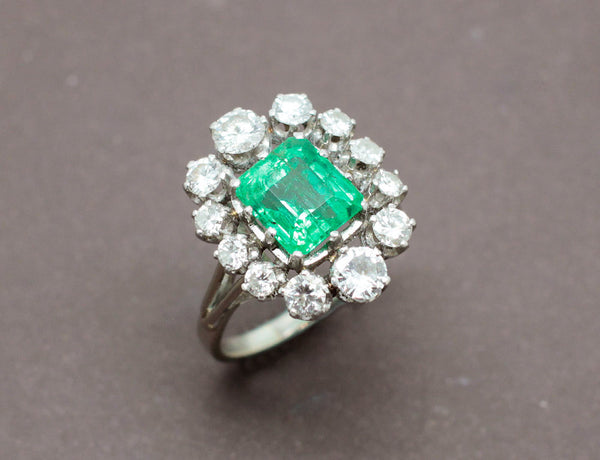 Bague Emeraude Entourage