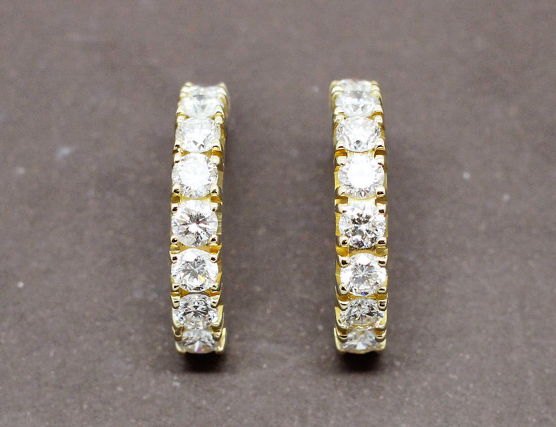 Demi-Créoles Or Jaune Pavées Diamants