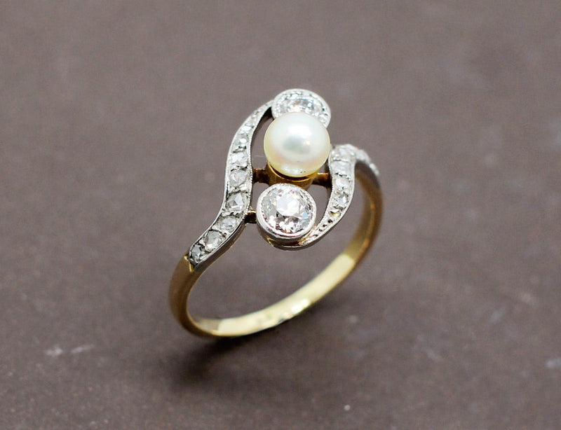 Bague Tourbillon Diamants et Perle