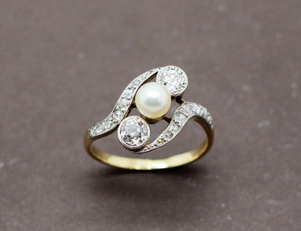 Bague Tourbillon Diamants et Perle