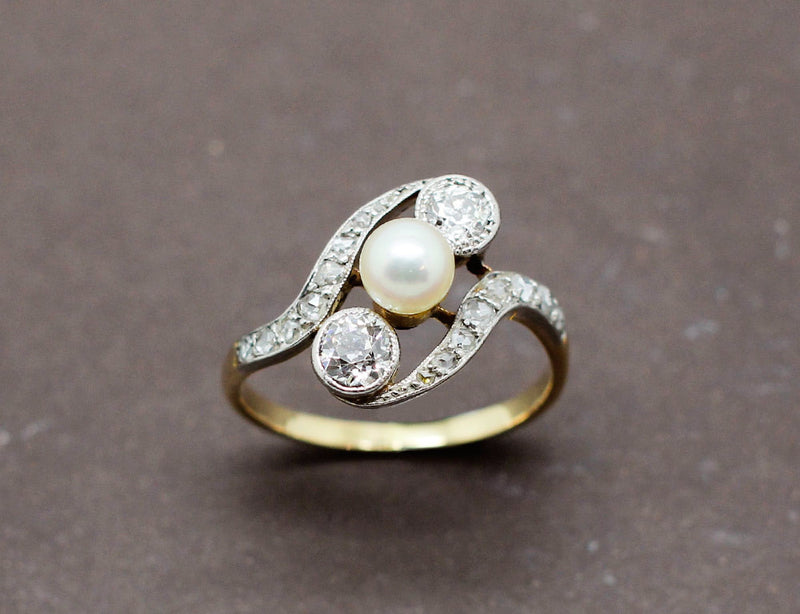 Bague Tourbillon Diamants et Perle