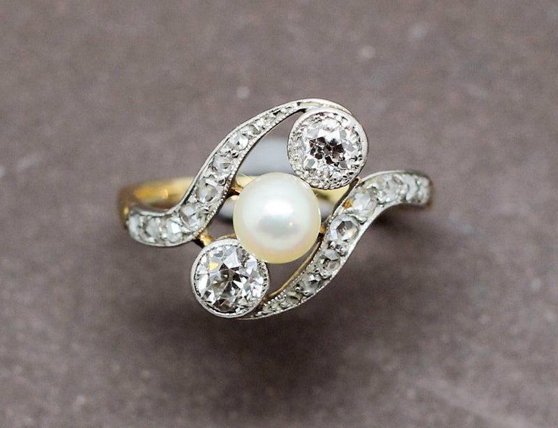 Bague Tourbillon Diamants et Perle