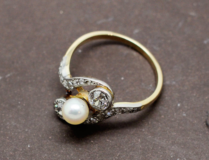 Bague Tourbillon Diamants et Perle