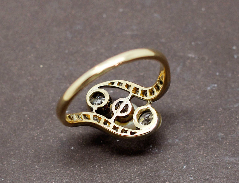 Bague Tourbillon Diamants et Perle