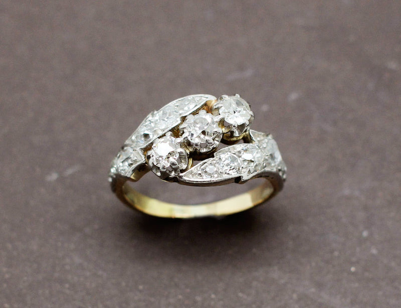 Bague Ancienne Trio de Diamants