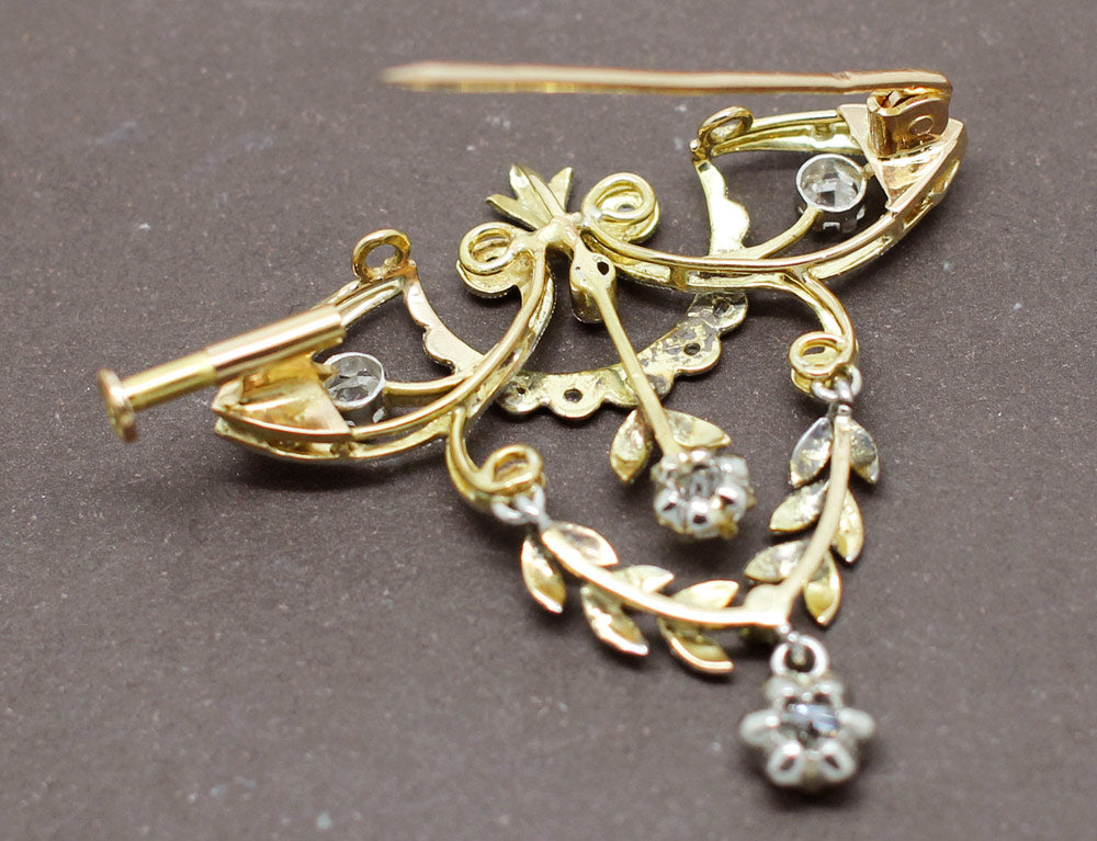 Lot De 2 Bijoux Anciens - Pendentif Ou Broche Ton Or - Dimensions 30x40 Mm - Bord Dentelé - Occasion
