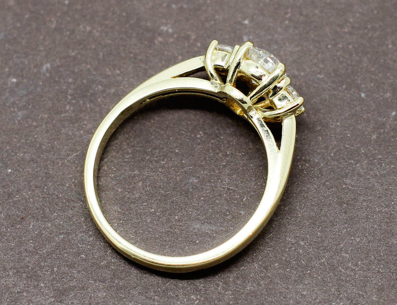 Solitaire Diamant Poire Accompagné