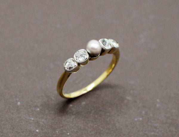 Bague Jarretière Perle Grise et Diamants