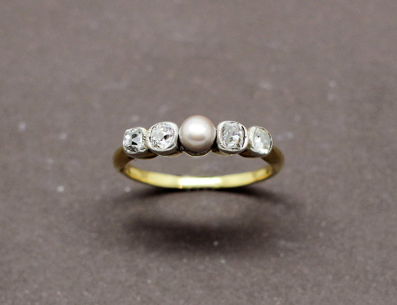 Bague Jarretière Perle Grise et Diamants