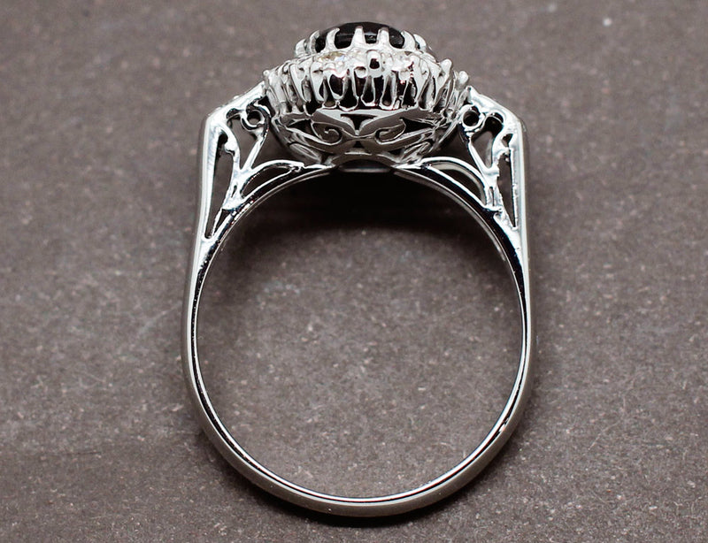Bague Art Déco Saphir Entourage Diamants