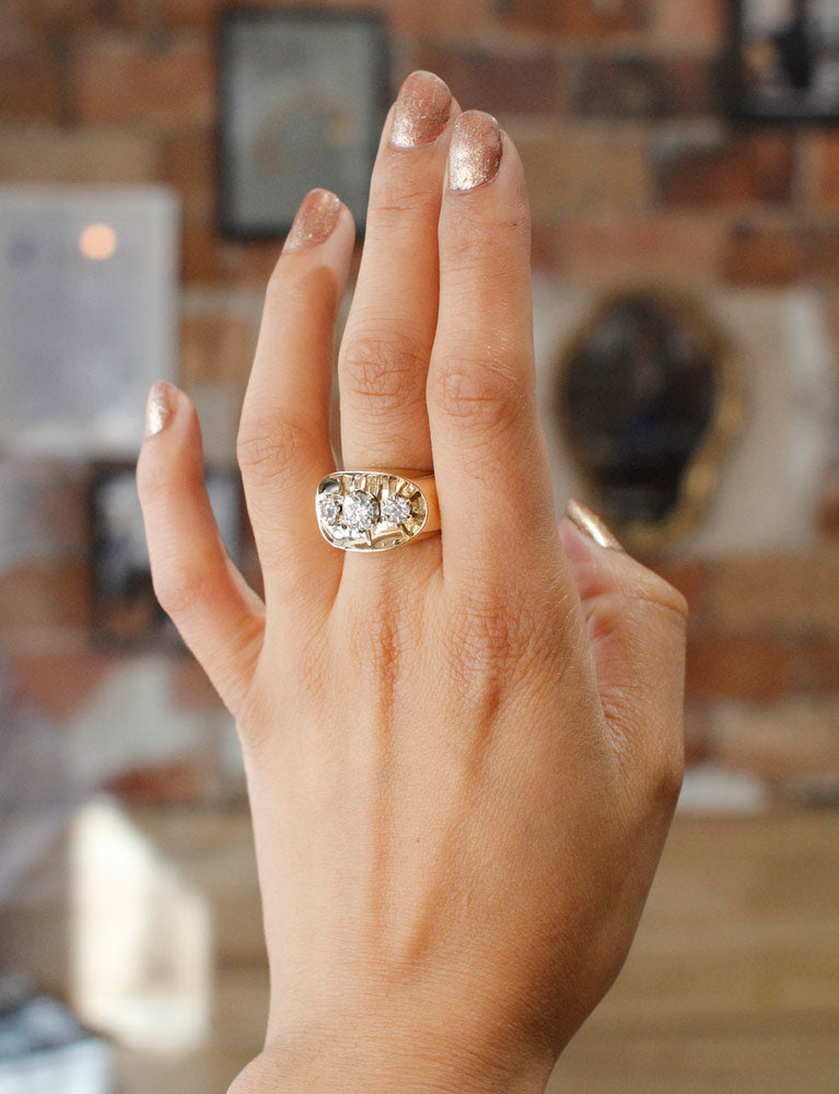 Bague "Baignoire" Or Jaune 3 Diamants