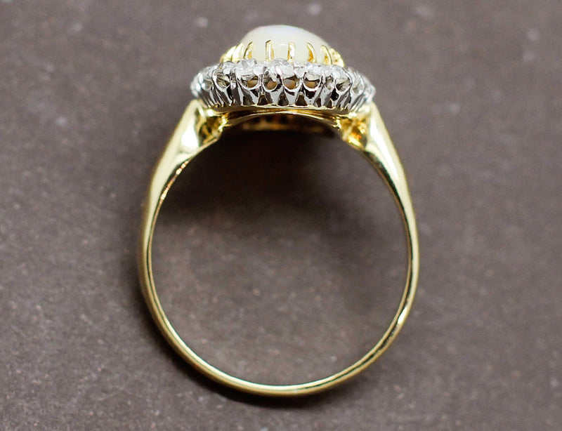 Bague XIXe Opale Blanche et Diamants