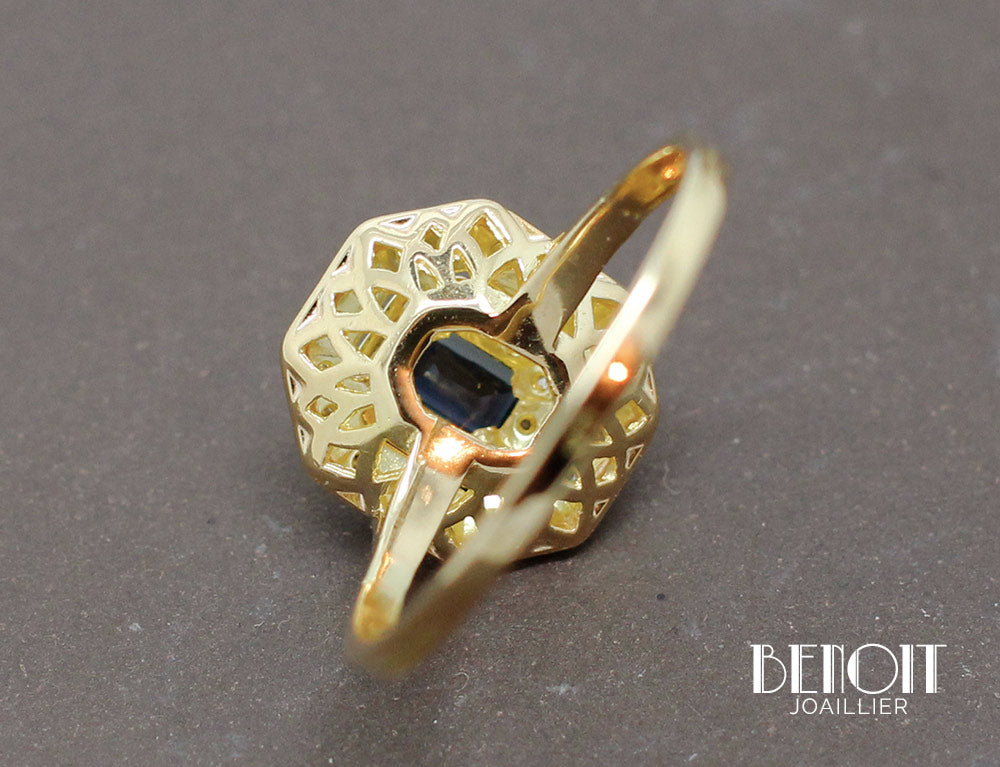 Saphir Octogonal 2.05 Carats - 6x8 Mm, Qualité AAAAA, Bleu Pur, Créé En Laboratoire