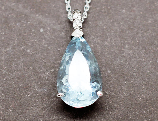 Pendentif Poire Aigue-Marine